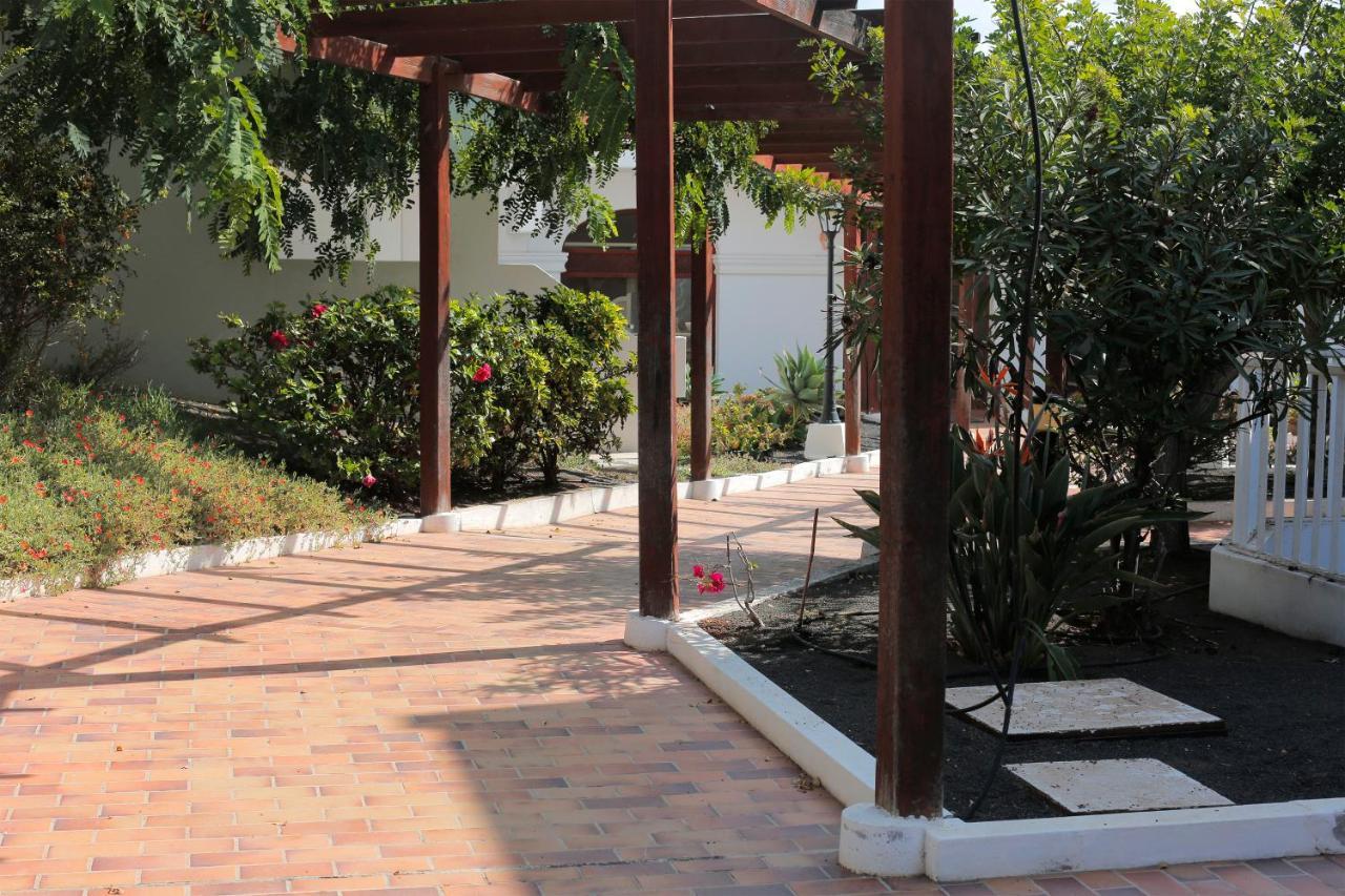 Daruma Apartments 2-Bedroom Duplex With Sea Views Costa Teguise Exteriör bild